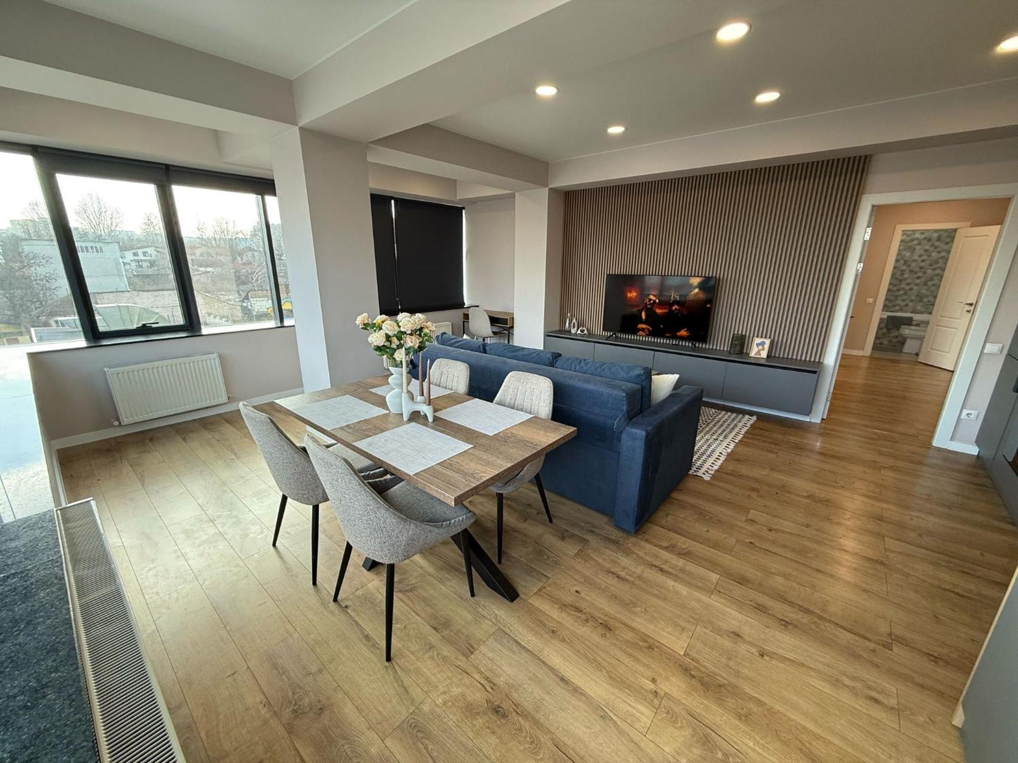 Rentnow Large And Cozy Apartment In The Center, Parking Кишинёв Экстерьер фото