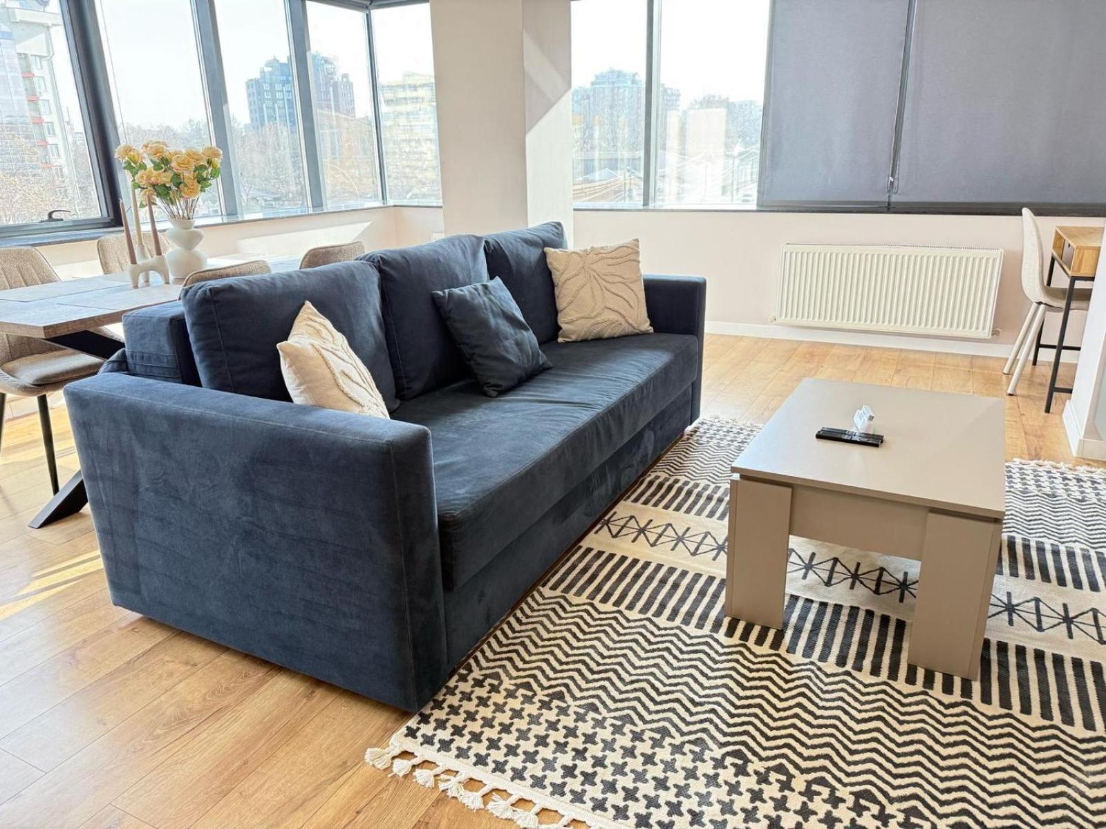Rentnow Large And Cozy Apartment In The Center, Parking Кишинёв Экстерьер фото